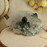 綠碧璽白水晶(石英)共生 Green Tourmaline on Quartz