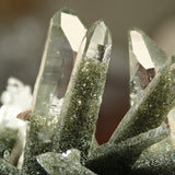 白水晶內含綠泥石 Chlorite in Quartz